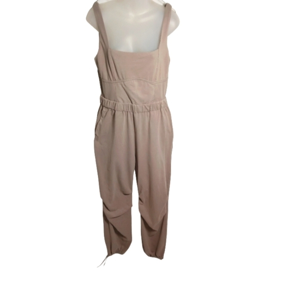 Anwnd Women’s Tan Corset Top Pull-On Straight Leg Jumpsuit Size Large - Picture 1 of 10